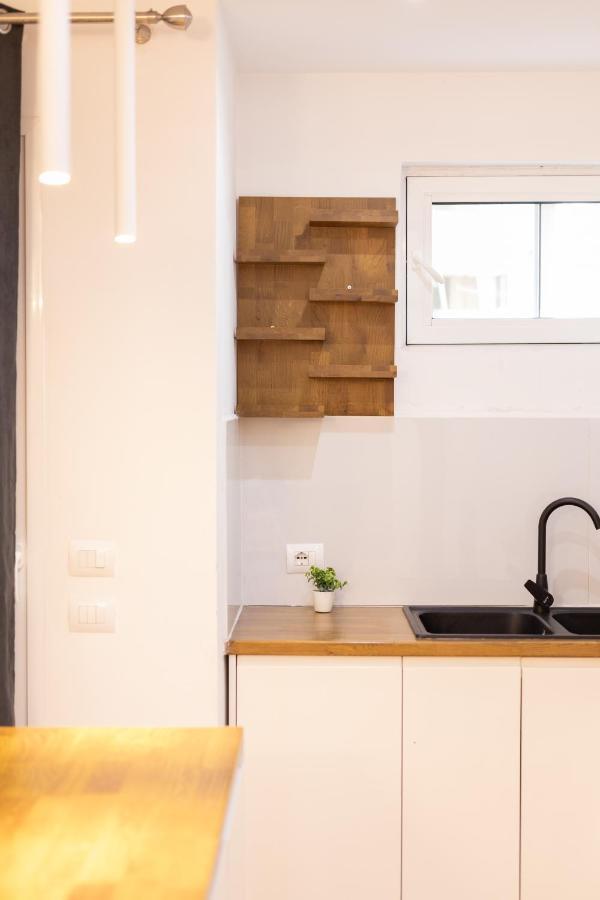 Exclusive 2 Bedrooms Apartment ティラナ エクステリア 写真