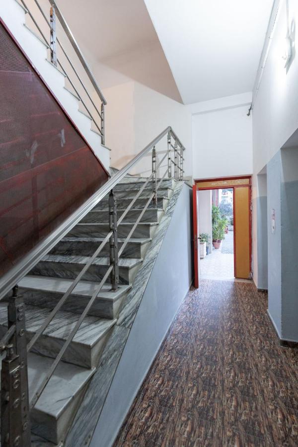 Exclusive 2 Bedrooms Apartment ティラナ エクステリア 写真