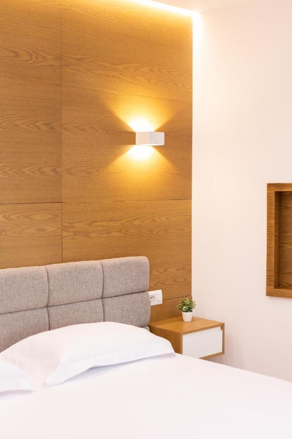 Exclusive 2 Bedrooms Apartment ティラナ エクステリア 写真